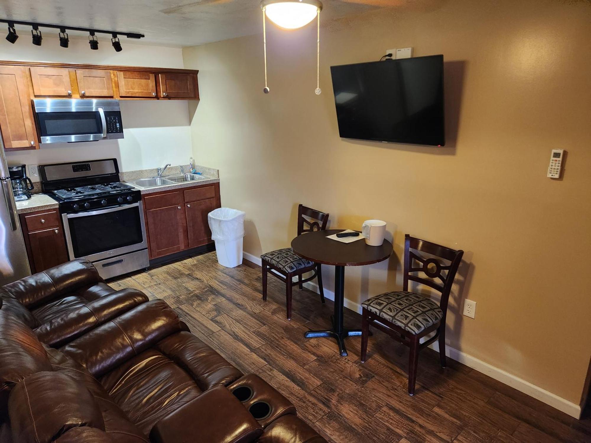 Clairton Jefferson Hills Motel المظهر الخارجي الصورة